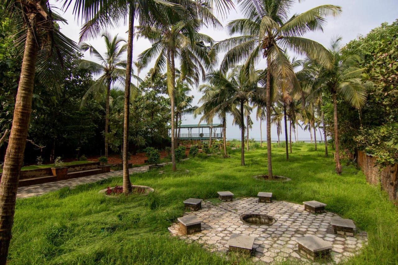 Meenkunnu Beach House By Village Resorts Kannur Buitenkant foto